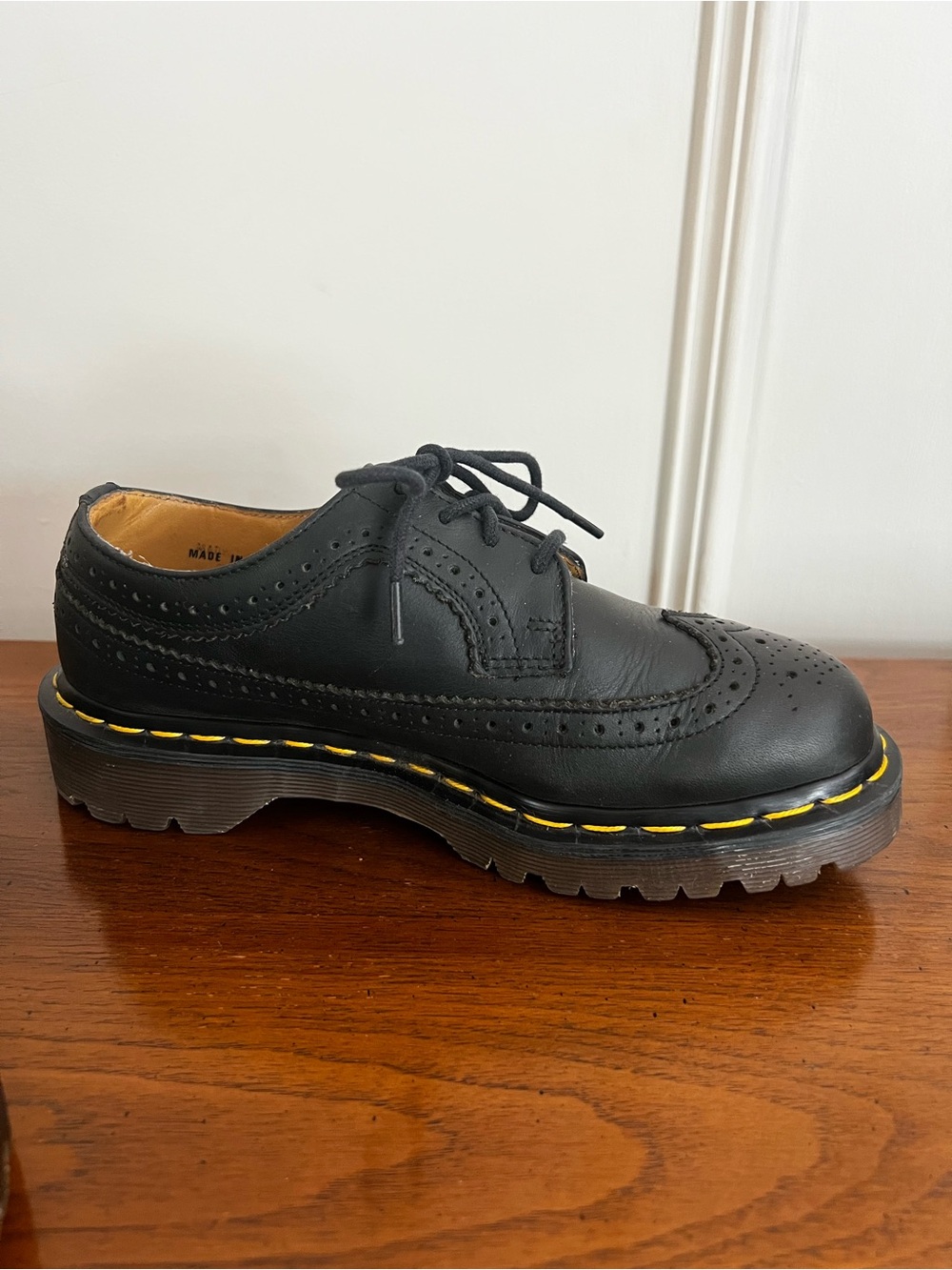 Vintage Dr. Martens made England Black Wingtip Brogue Oxfords Punk Heritage - Picture 6 of 9